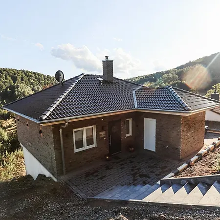 Neues Bungalow, Talblick 5, Mit Sauna Und Wunderschoenen Panoramablick Сasa de vacaciones